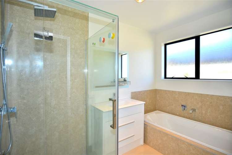 38 Platinum Drive Wigram_10