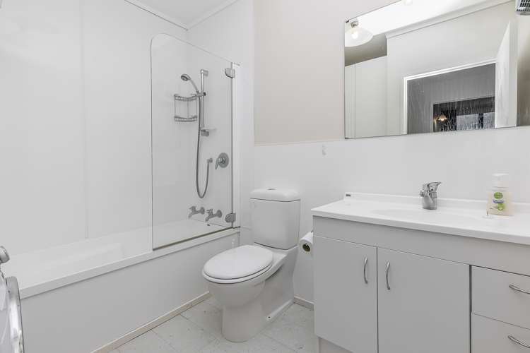 12/70 Hobson Street Thorndon_9