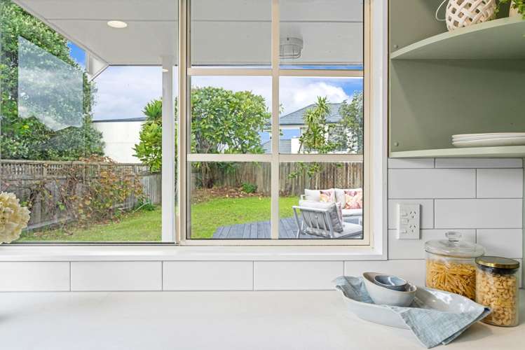 14 Olliver Grove Waikanae Beach_10