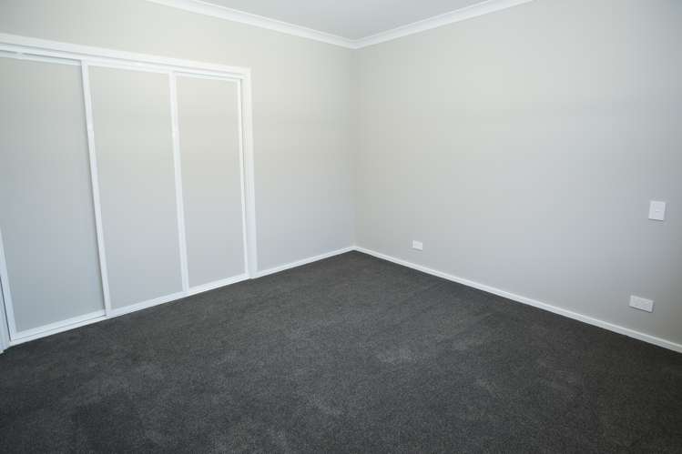 32 Charlesworth Drive Allenton_11