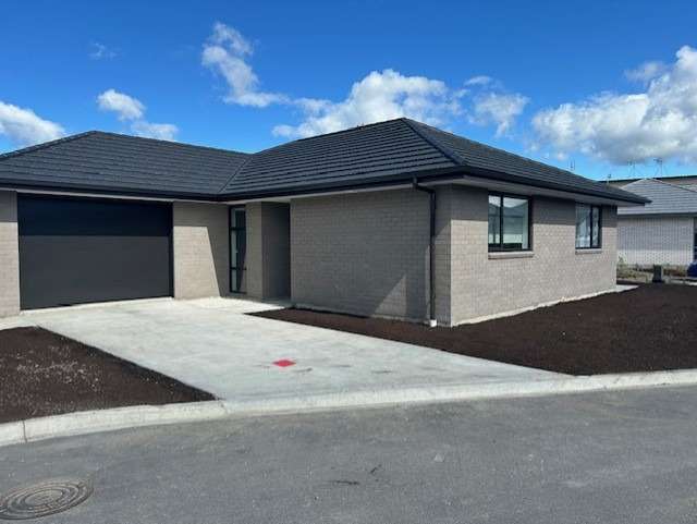 MASTERTON - 3 BEDROOMS