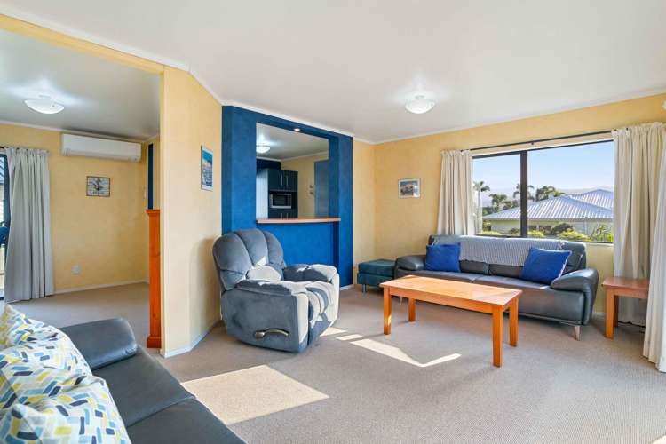 105 The Yardarm Pauanui_8