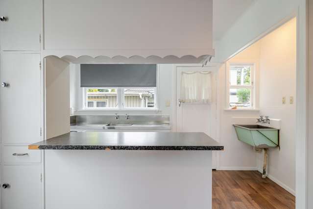 80 Stanley Avenue Roslyn_2