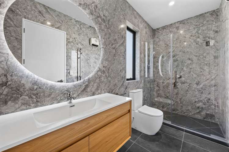 21 Tuwai Crescent Opaheke_16