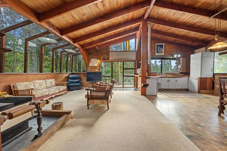 14 Te Aute Ridge Road Waitakere_1