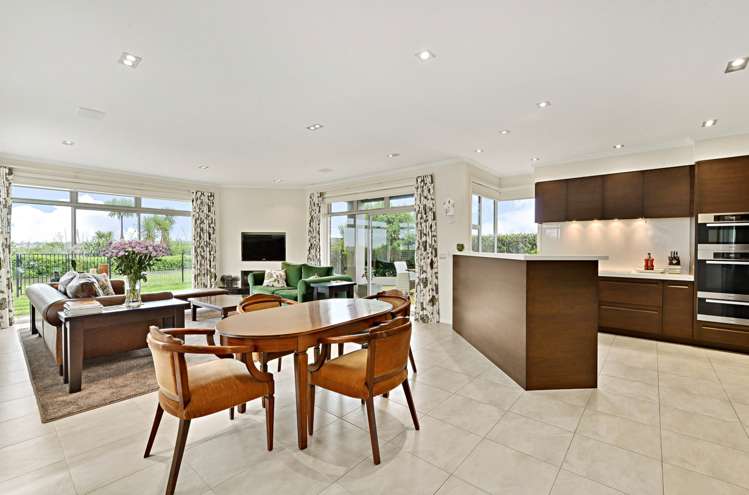 11 Milano Boulevard Karaka_5