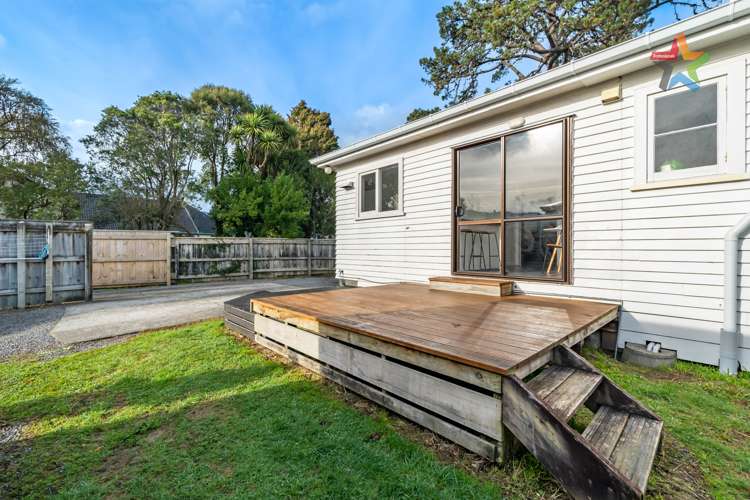 24 Wainuiomata Road Wainuiomata_22