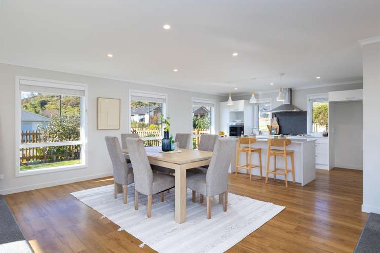 2 Wrights Place Stoke_4