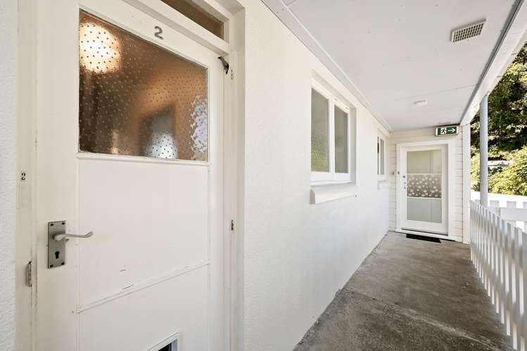 2/18 Agra Crescent Khandallah_9