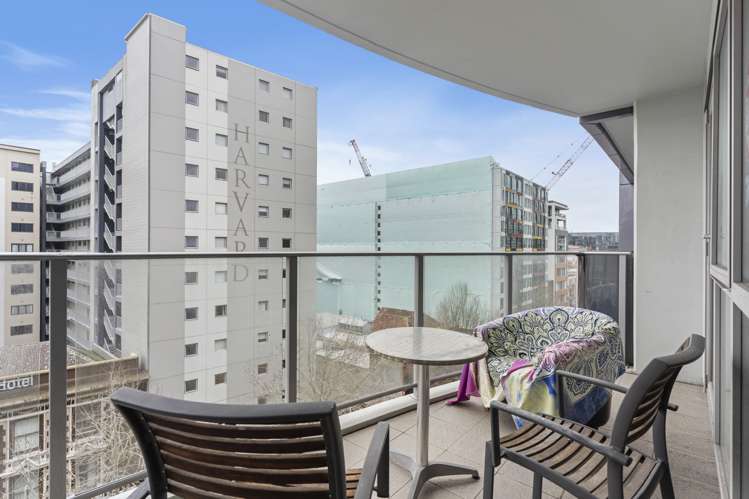 702/152 Hobson Street Auckland Central_9