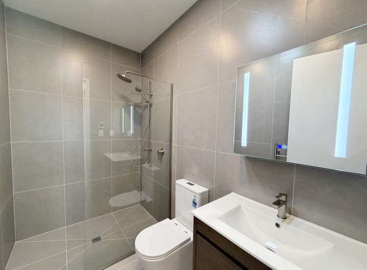 72 Huanui Drive Orewa_16