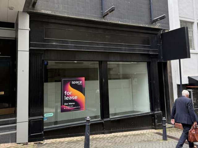 Premium retail on Lambton Quay laneway