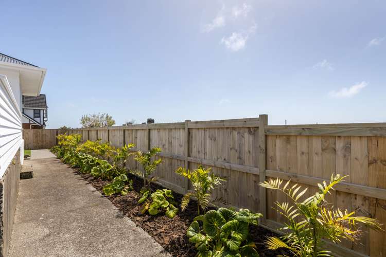 7 Lemont Place Westown_23