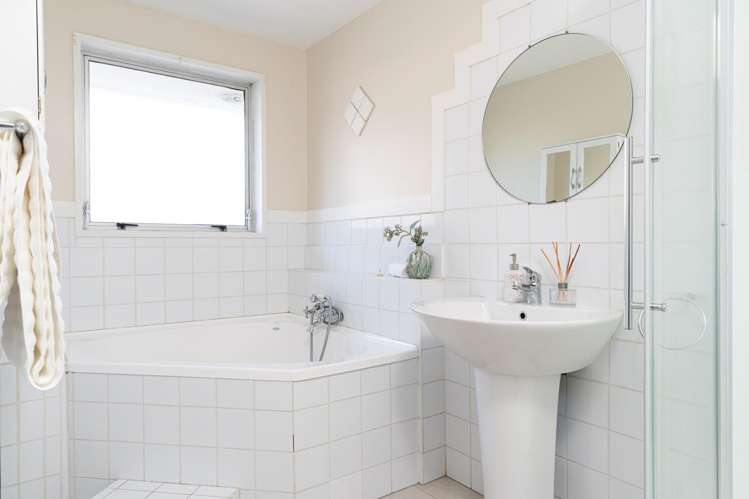 1/24 Champion Street Edgeware_11