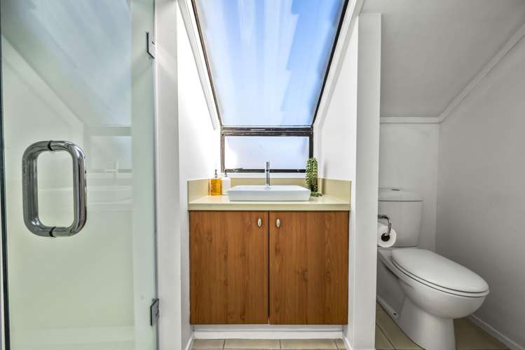 2/13 Saltburn Road Milford_5