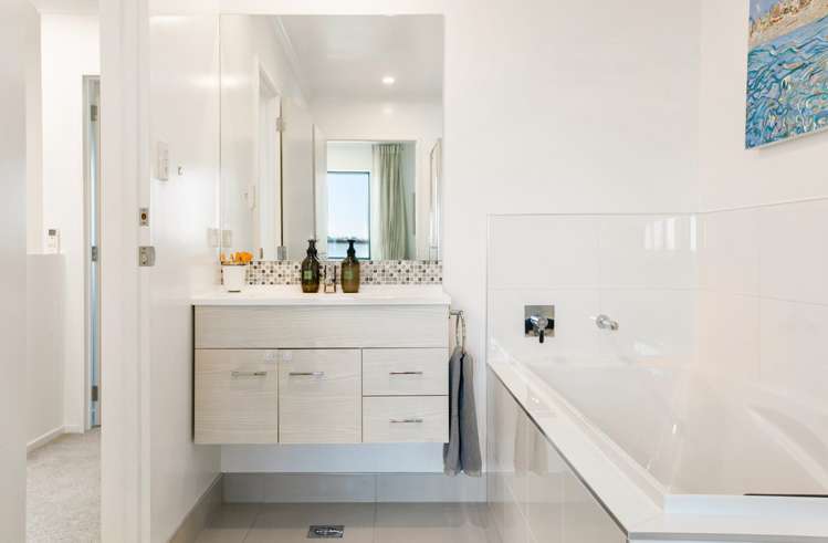 6 Torea Tai Road Hobsonville_14