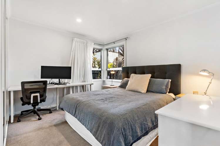 13 Range View Road Mount Albert_11