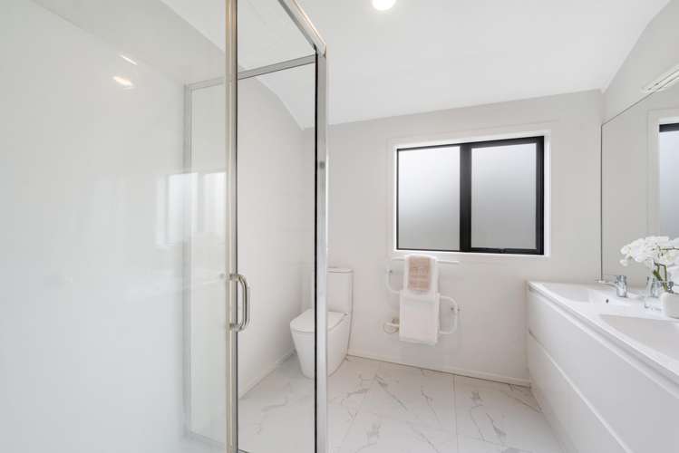 32 Ambleside Drive Northpark_19