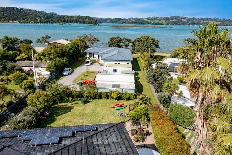 48 Harbour View Road Point Wells_26