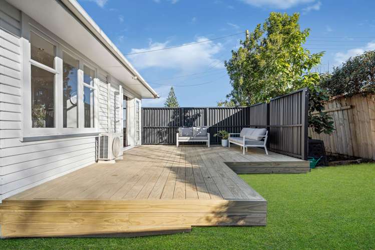 1602A Great North Road Waterview_16