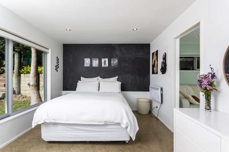 296 Piha Road Piha_27