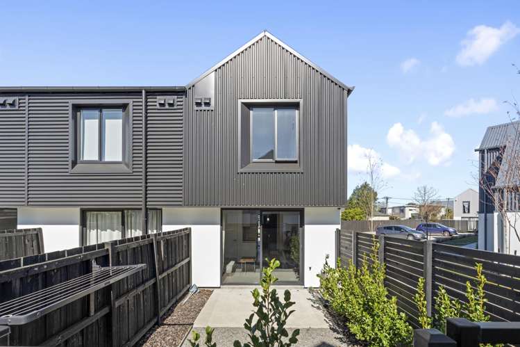 10/9 Grove Road Addington_14