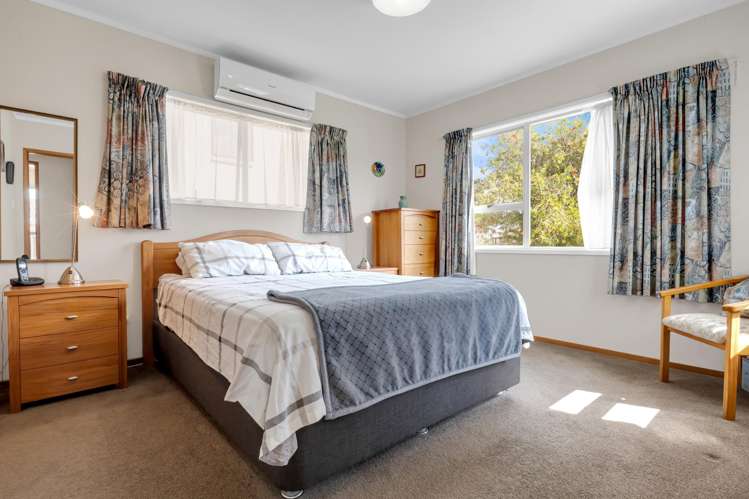 60 Priestley Drive Bucklands Beach_11