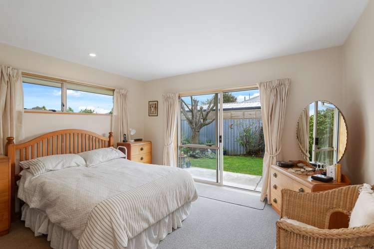 1/5a Rossiter Avenue Redwood_7