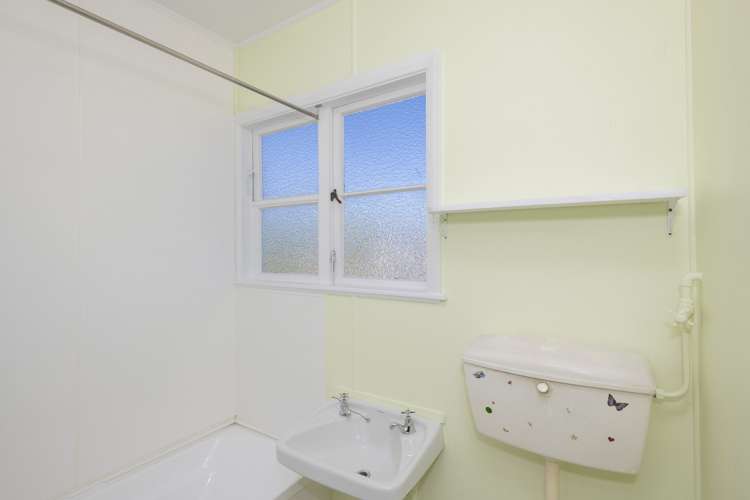 8 De Lautour Road Kaiti_14