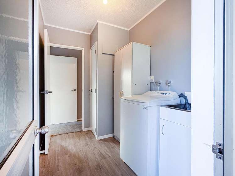 2/16 Bunnythorpe Road Papakura_12
