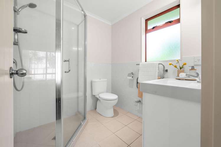 1 Farleigh Close Huntington_10