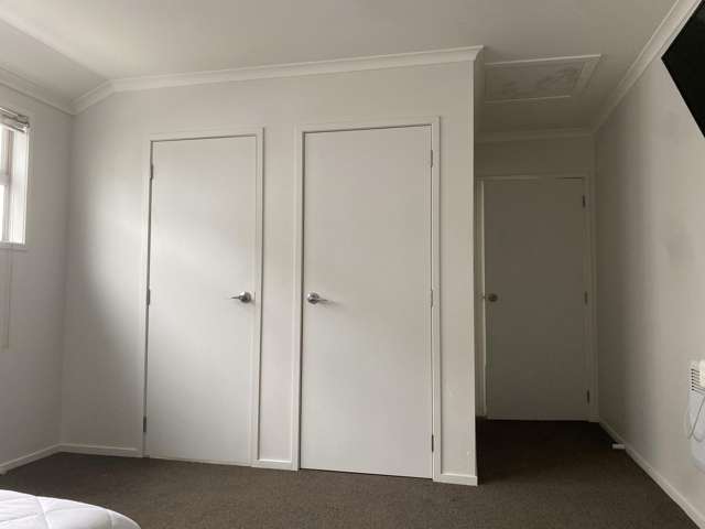 5/2 Rm C Palmerston Street Hamilton Central_3