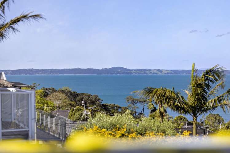 1/9 Colmar Road Mellons Bay_10