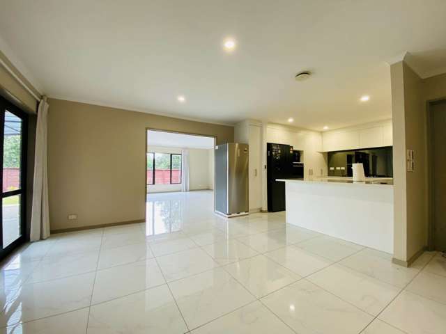 42 Accent Drive Flat Bush_4