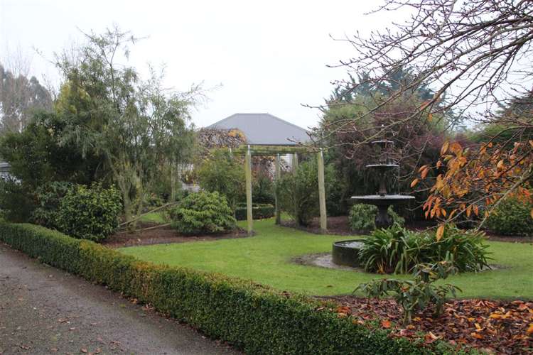 136 Rolling Ridges Road Levels Valley_12