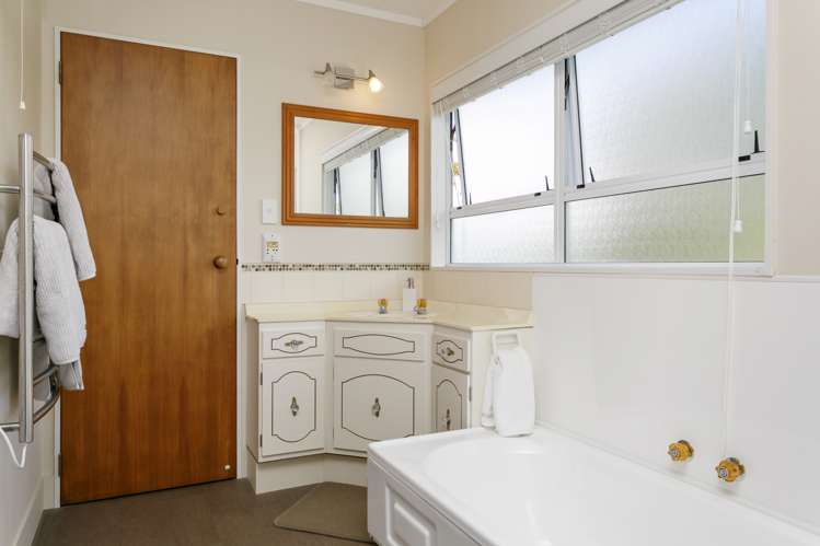 15 Matuku Street Taupo_18