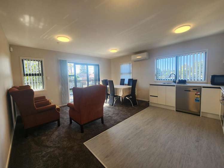 5/6 Hamlin Road_0