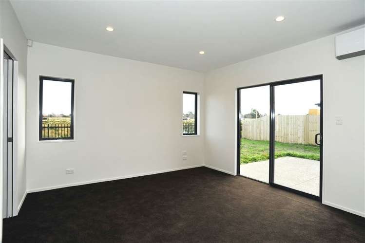 40 Vernon Drive Lincoln_5