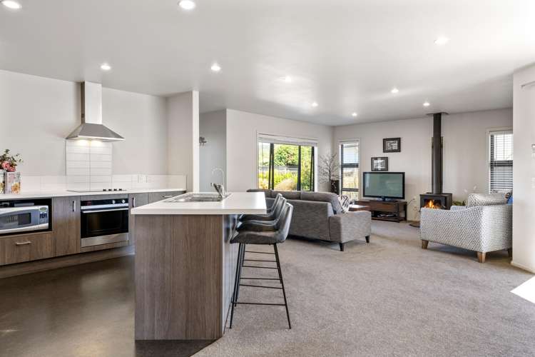 73 Montgomery Crescent Kinloch_8