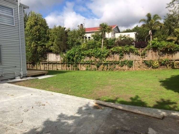 41 Clayburn Road Glen Eden_9