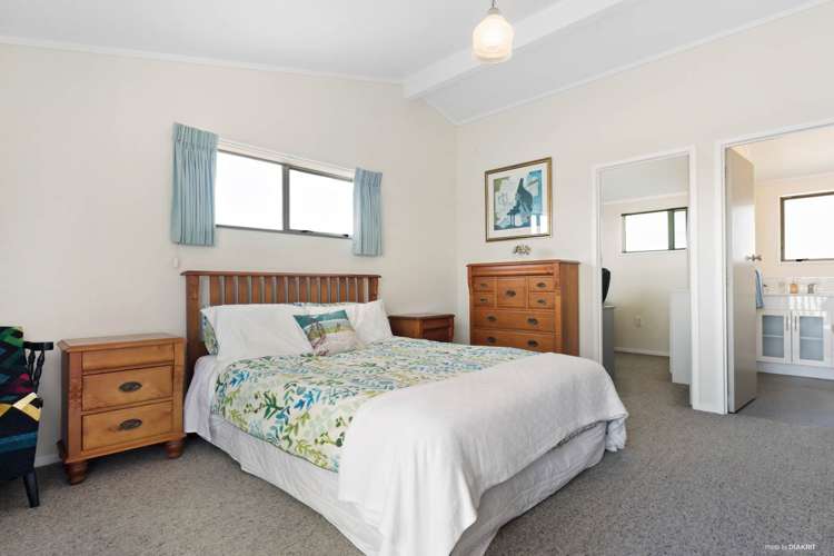 246 Queen Street Pukekohe_11