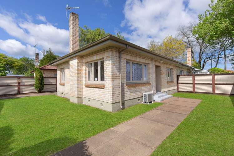 198 Grey Street Hamilton East_17