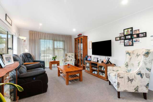 Contract on another property - this must be SOLD!