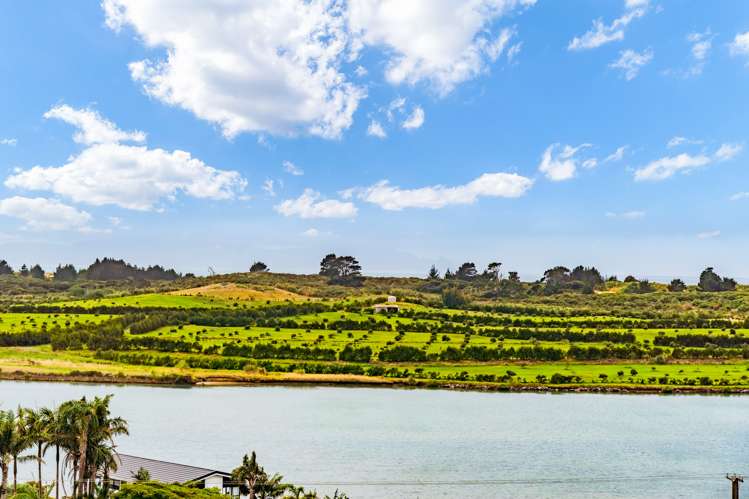 9 Seascape Crescent Waipu_21