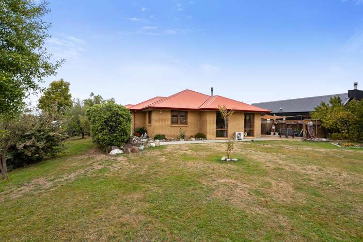 24 Hewson Crescent_0