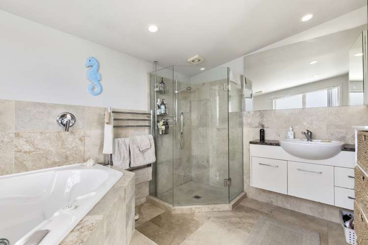 1 Sykes Avenue Hatfields Beach_21