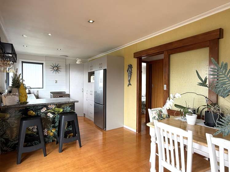 393 Oceanbeach Road Mount Maunganui_6