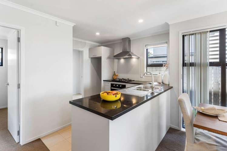 16 Hirimate Place Flat Bush_22