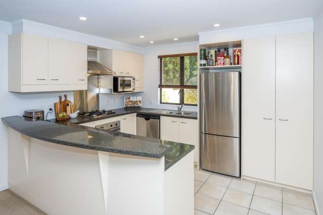 23W Tisdall Street Hamilton Central_4