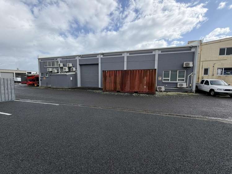 154-156 Gill Street New Plymouth_21